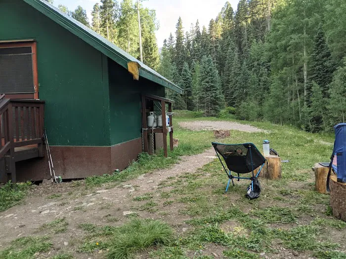 Blue Lakes Hut Picture 8