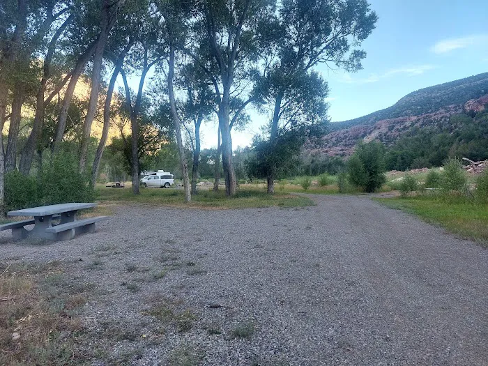 Ledges Rockhouse Campground Picture 7