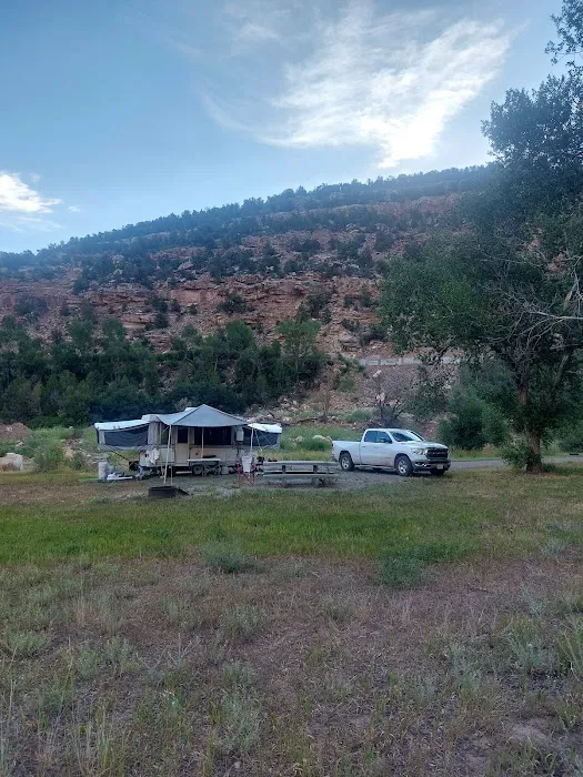 Ledges Rockhouse Campground Picture 4