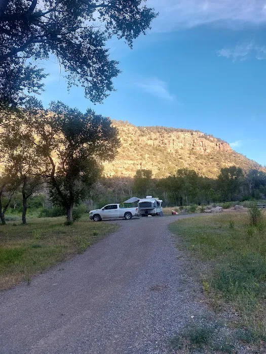 Ledges Rockhouse Campground Picture 3