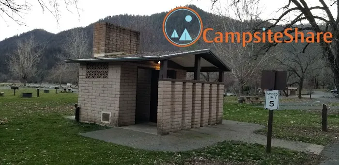 Middle Creek Campground Picture 7