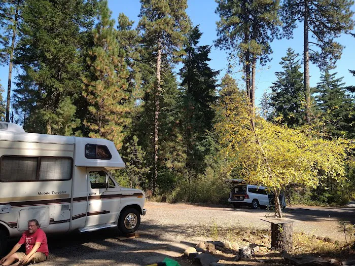 Spring Drive RV Campground Picture 10