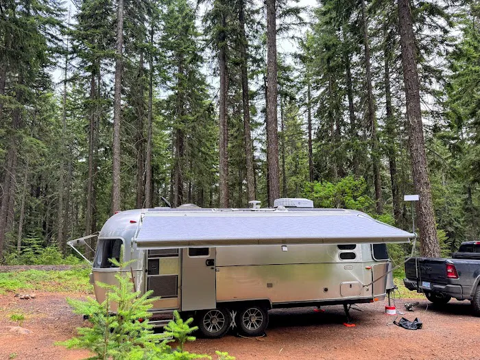 Spring Drive RV Campground Picture 4