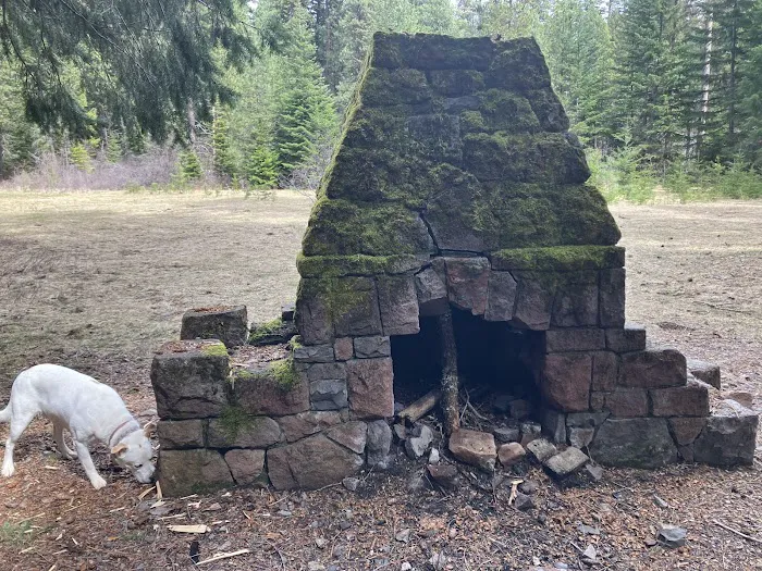 Bear Springs Group campground Picture 5