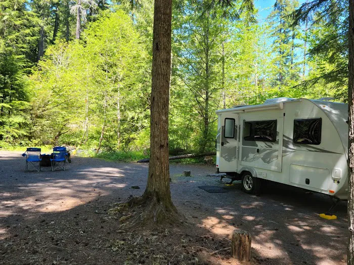 Riverside at Detroit Campground Picture 5