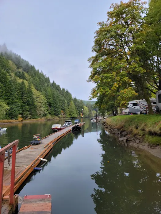 Chinook Bend RV Resort Picture 1