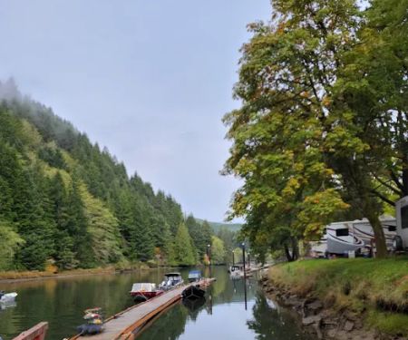 Chinook Bend RV Resort