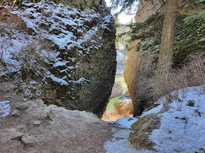 Riverside State Park - Bowl and Pitcher Area Picture 6