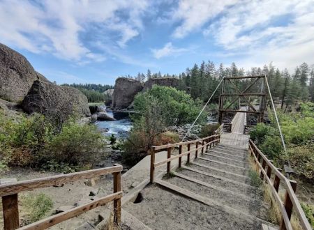 Riverside State Park - Bowl and Pitcher Area