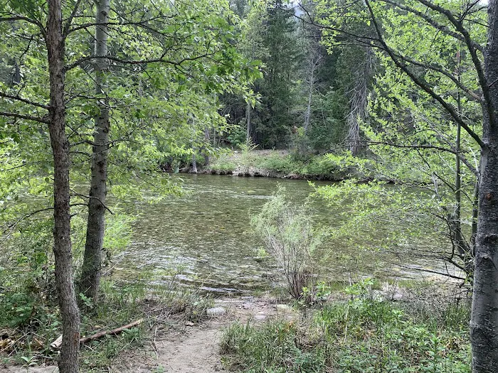 Trinity River Campground Picture 3