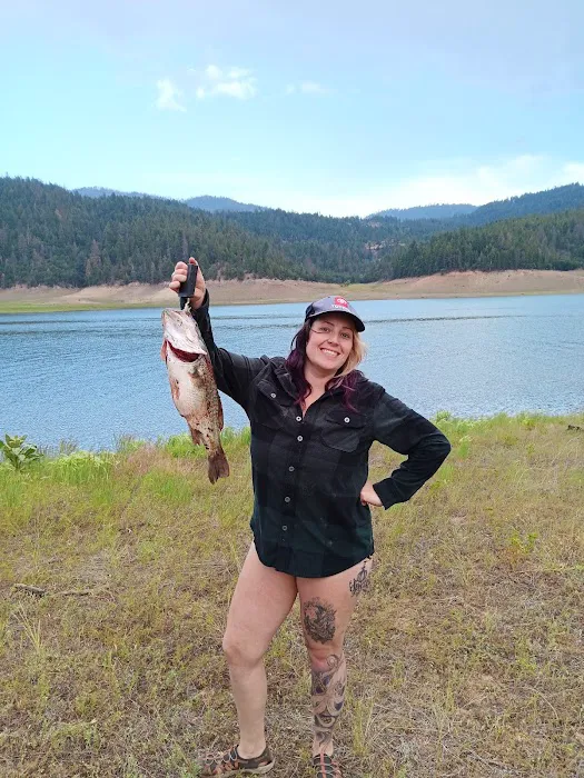 Coffee Creek Campground & RV Park Picture 7