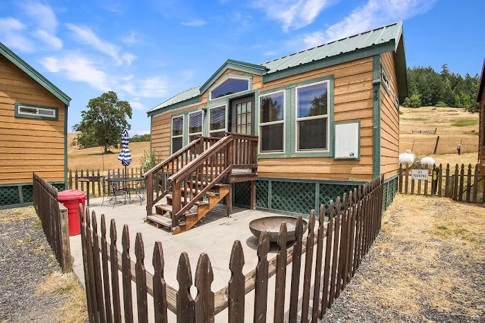 Mendocino Redwoods RV Resort Picture 3