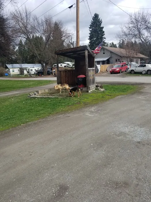 Calispel Creek RV Court Picture 7