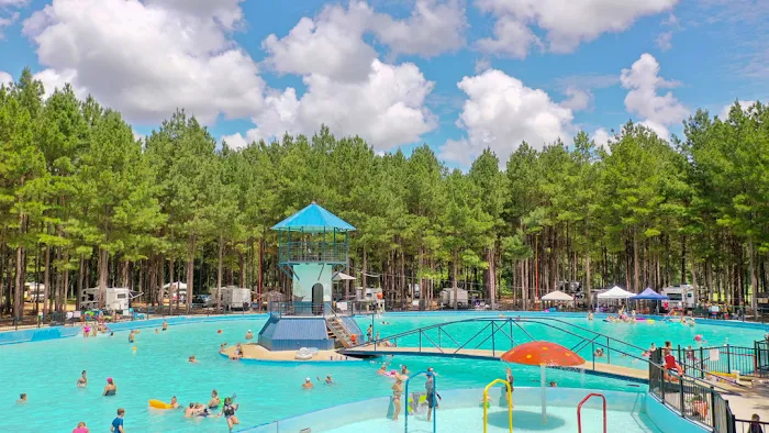 Paradise Ranch RV Resort Picture 7
