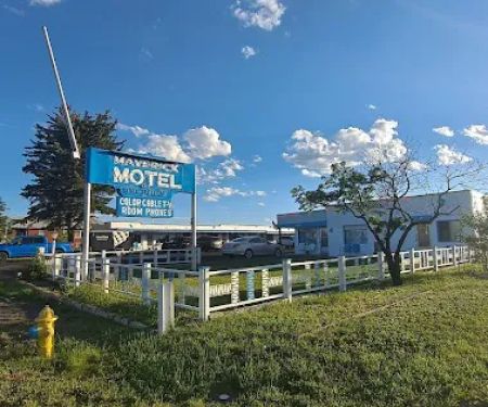 Maverick Motel Campground