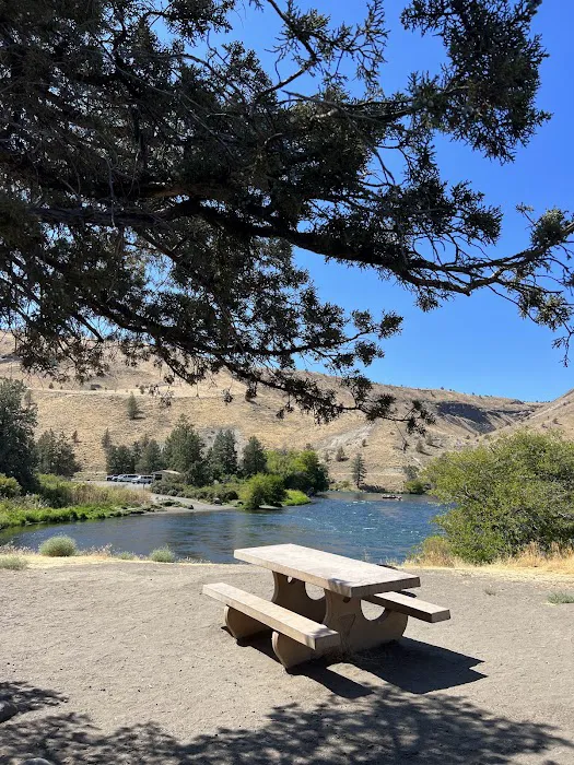 Trout Creek Campground. Picture 2
