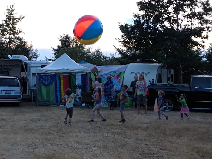 Carefree Farms Campground Picture 6
