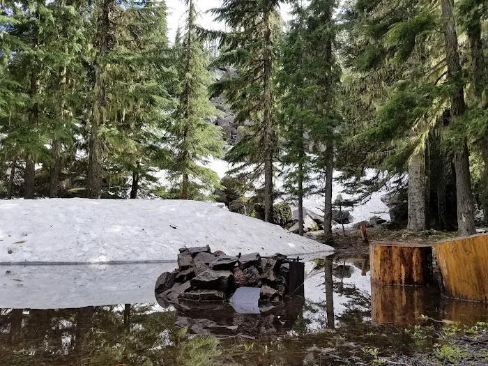 Lower Lake Campground Picture 6