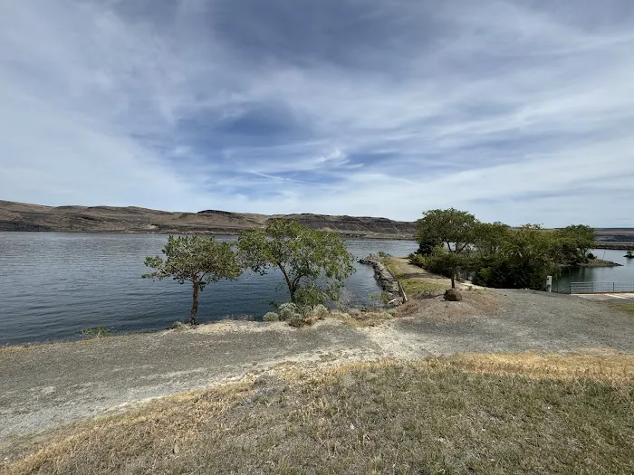 Vantage Riverstone Picture 3