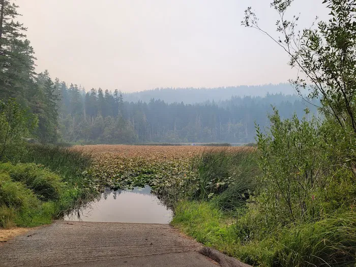 FISH LAKE CAMPGROUND Picture 4