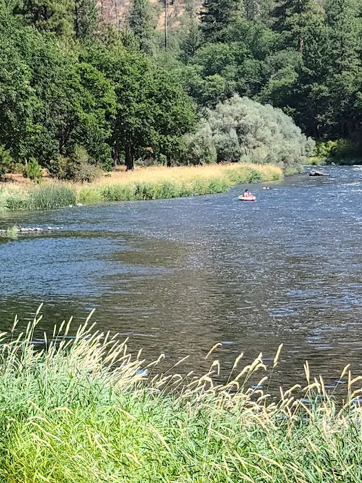 Klamath River Campground Picture 8