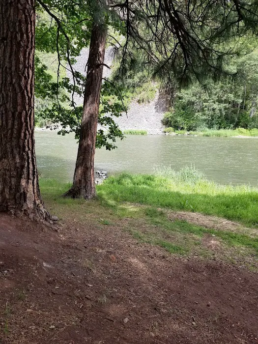 Klamath River Campground Picture 3