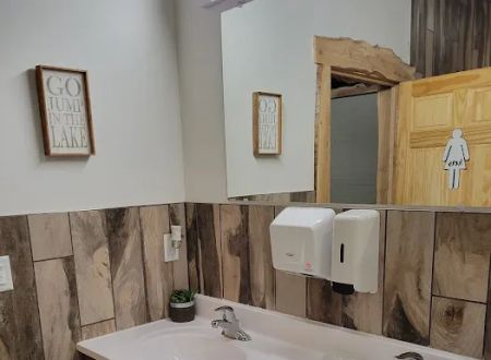 Black Tiger Bay Campground (Long-term Lot Rentals)
