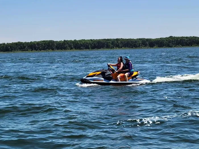 Black Tiger Bay Campground (Long-term Lot Rentals) Picture 6
