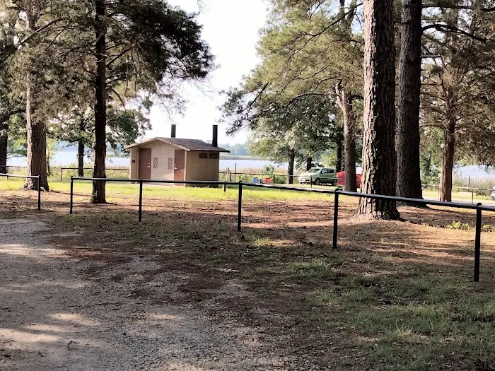 West Lake Davy Crockett Campground Picture 10