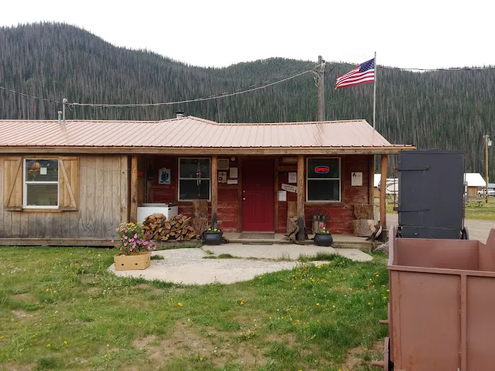 Gold Pan RV Park & General Store Picture 4