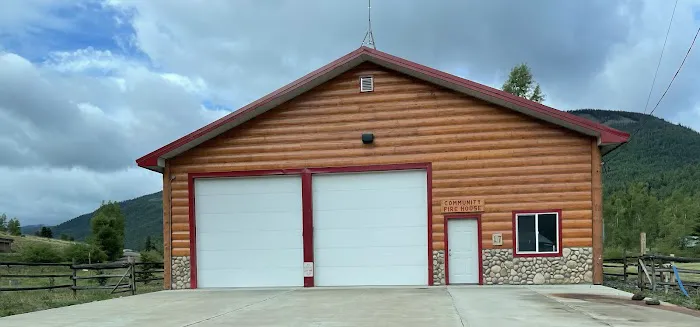 Rocky Mountain Lodge Picture 9