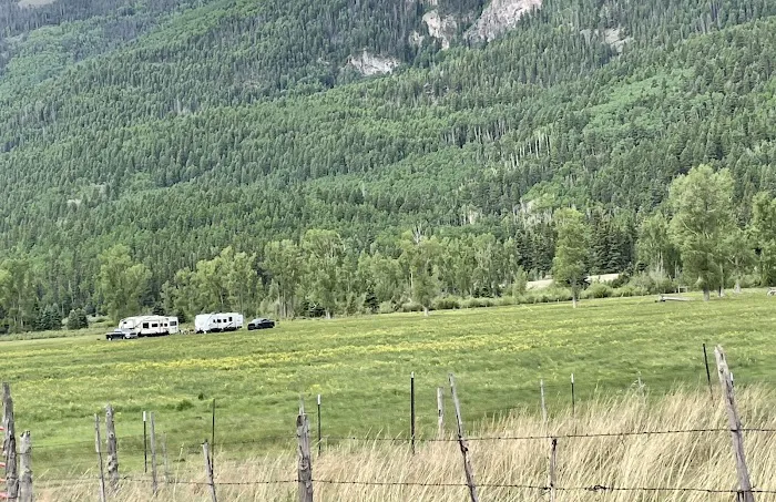 Rocky Mountain Lodge Picture 6