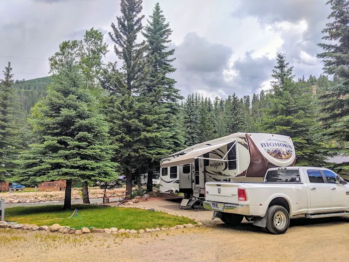 Priest Gulch Campground & RV Picture 1