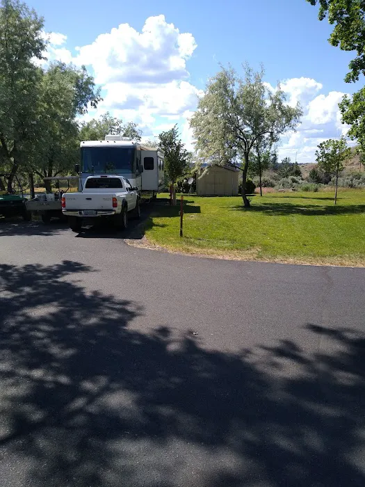 Crooked River Campground Picture 4