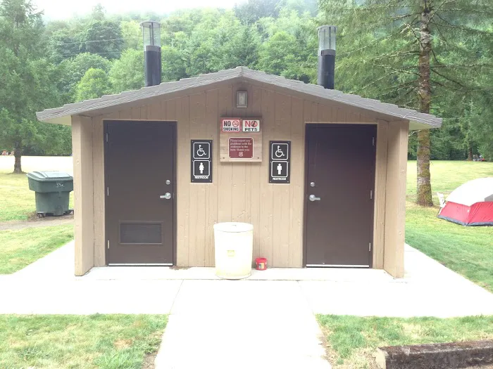River Edge Campground Picture 4