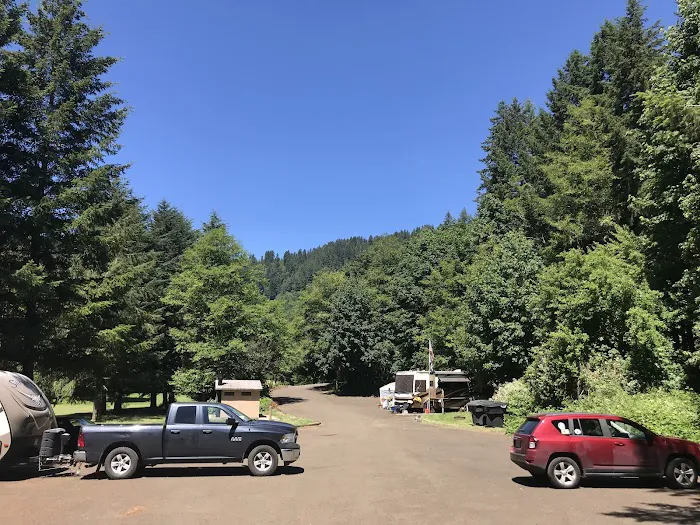 River Edge Campground Picture 5