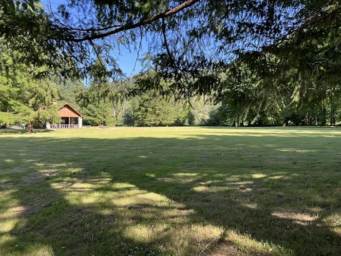 River Edge Campground Picture 8