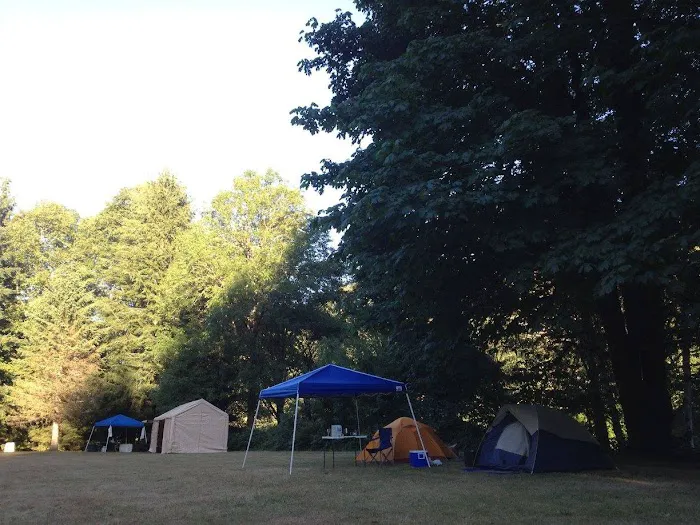 River Edge Campground Picture 2