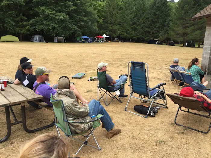 River Edge Campground Picture 6