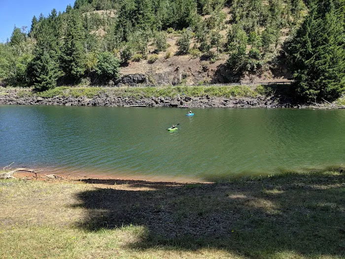 Cottage Grove RV Village Picture 5