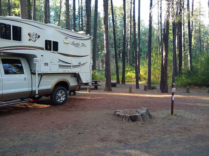 Smiling River Campgrounds Picture 8