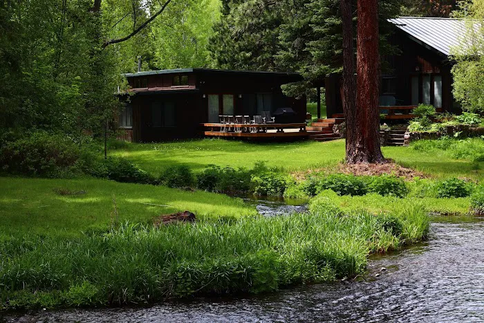 Camp Sherman Campground Picture 5