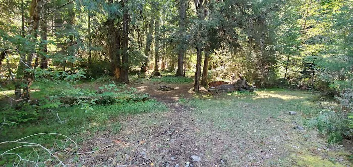 Red Diamond Group Campsite Picture 3