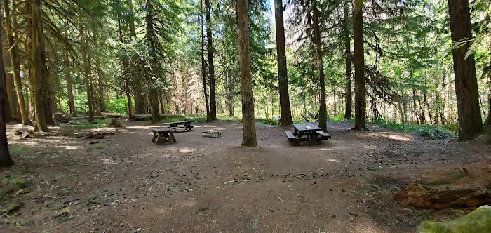 Red Diamond Group Campsite Picture 5
