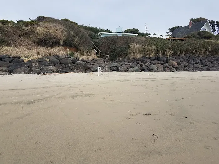 Tillicum Beach Campground Picture 6