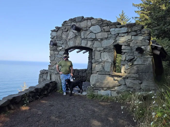 Cape Perpetua Trailhead Picture 7