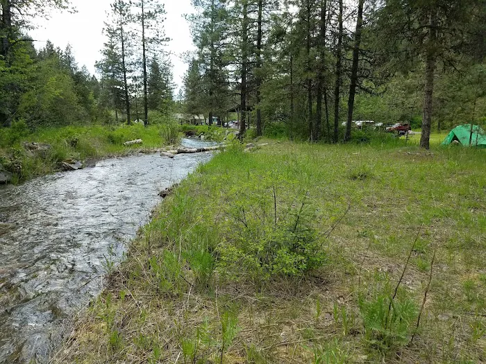 Beauty Creek Campground Picture 8