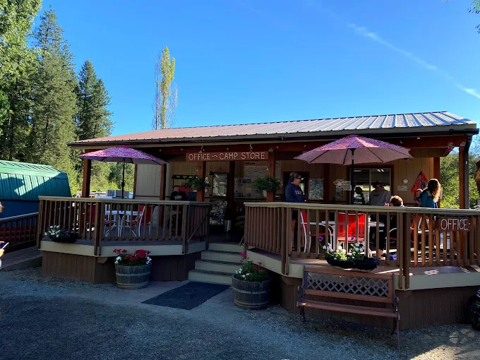 Wolf Lodge Campground Picture 4
