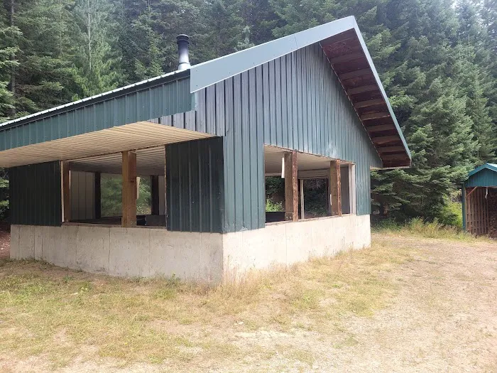 Hudlow Warming Hut Picture 1