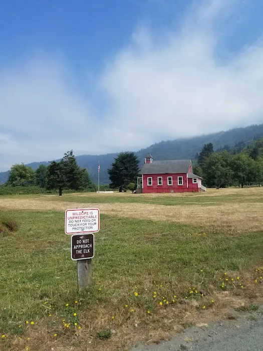 Stone Lagoon Red Schoolhouse Picture 8